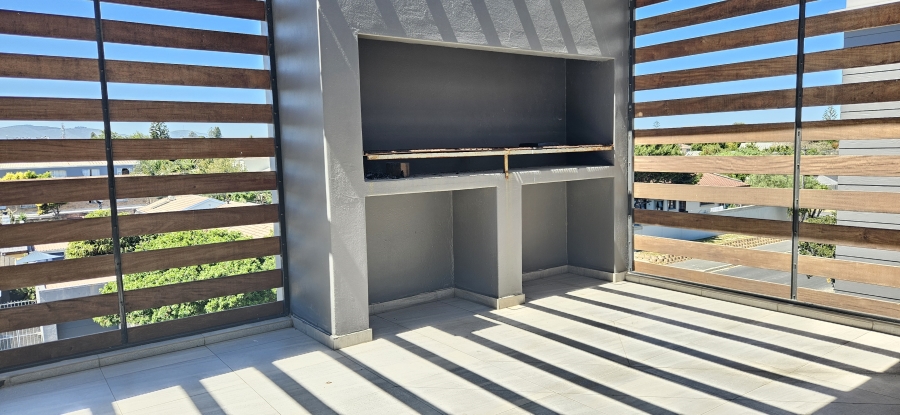 2 Bedroom Property for Sale in Table View Western Cape